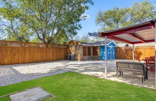 Stockyards-3/4 mile away!-Sleeps 8-Americana House - Foto 3