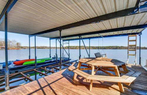 Lake Hartwell Home with Dock and Fire Pit! - Foto 32