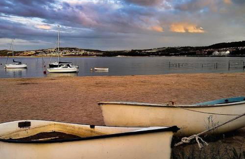 luxury 2 bed apartment, sea view, near the beach. - Foto 16