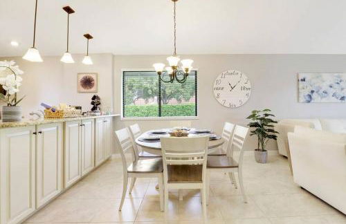 Private Cottage in West Palm Beach Florida - Photo 35