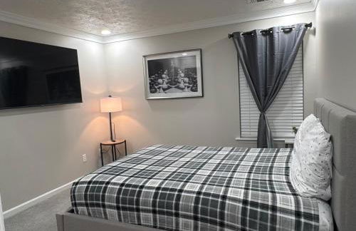 ThrillStay Braves & Six Flags Family House - Foto 55