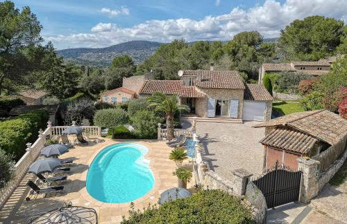 Gîte LES PINS climatisé piscine jardin parking - Foto 34