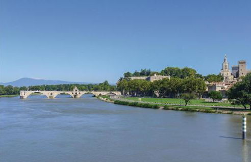 4 Bedroom Gorgeous Home In Pujaut - Photo 32