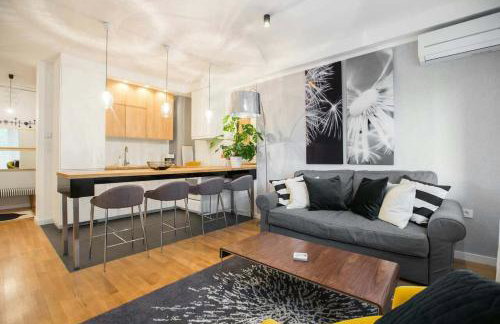 Hella Apartment - Photo 1