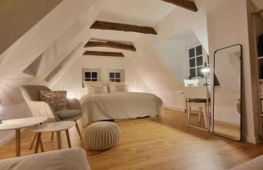 Lichtdurchflutete Dachgeschosswohnung mit Charme - Photo 6