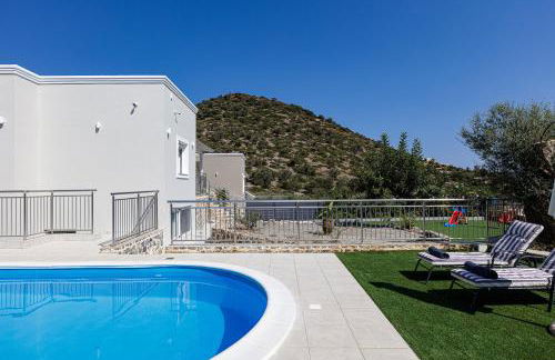 Family Villa Basilicata Gloria with Private Heated Pool, BBQ & Kid's Play Area - Foto 13