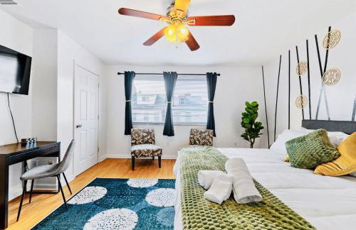 5BDRM 10BD with King BBQ Patio 1 MIN walk Carson ST - Foto 50