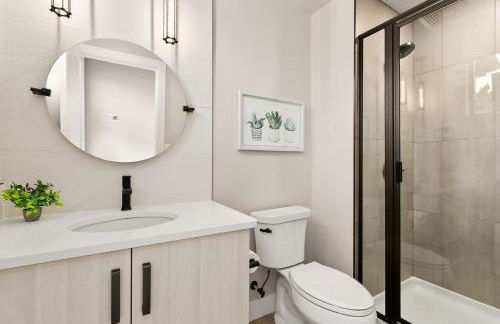 Old Town Modern New Build - Rooftop Spa with Mtn Views! - Foto 23