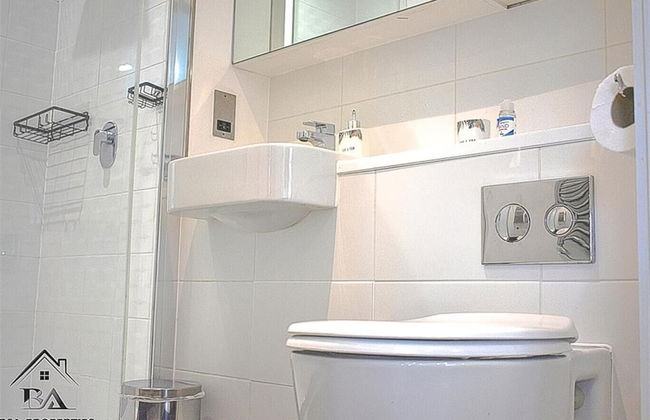 Modern 2 Bed 2 Bath Bracknell With Free Parking - Foto 15