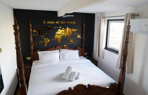 Romantic Seaside Chalet Retreat Solent Breezes - Foto 11