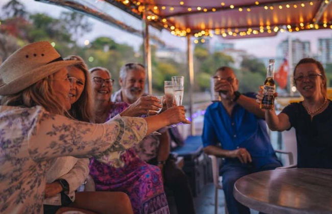 Giro in barca sul fiume Brisbane - Foto 5