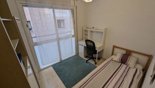 Large and calm 3 bedroom apartment with terrace - Photo 3