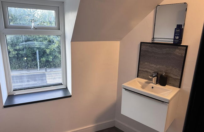 City Apartment Sleeps 5 With Parking - Foto 13