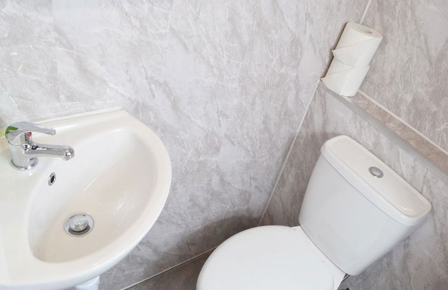 No 40, 5 beds, sleeps 7 - Photo 21