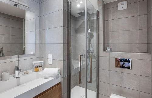 Chalet mitoyen exceptionnel à Courchevel 1650, 4 chambres en suite, animaux admis - FR-1-563-137 - Foto 8