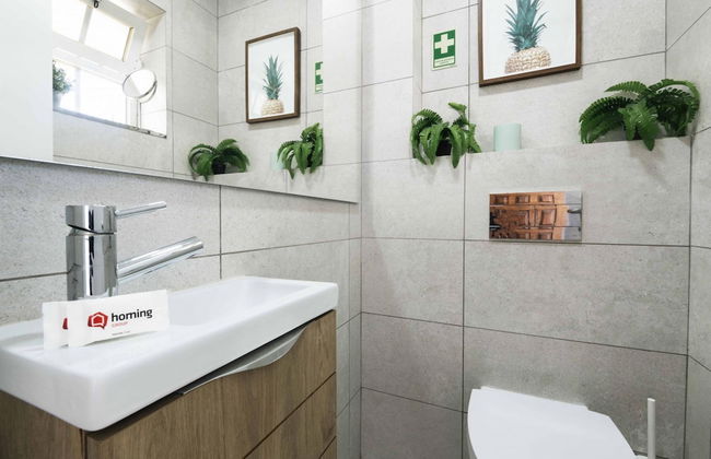 Sesimbra Stylish Villa by Homing - Photo 23