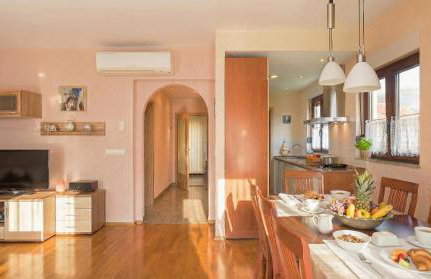 Apartment Novi - Photo 3