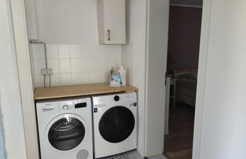 City Nest - Große gemütliche Ferienwohnung mit Terrasse, zentral gelegen, für Paare, Familien und Hunde! - Foto 18