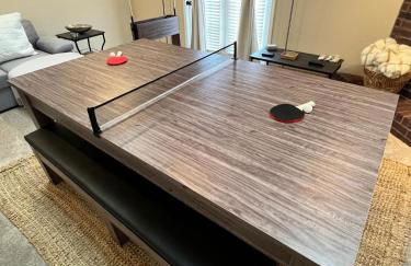 Family Fun! Sleeps 8, King Bed, 2 Queens, and Sofa Bed, Games - in Rogers - Foto 2