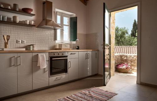 Dounias Village Home - Traditional Architecture & Modern Luxury, by ZanteWize - Photo 22