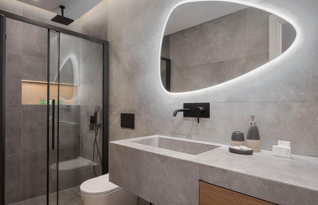 Athenian Riviera Seaside Suite - Photo 13