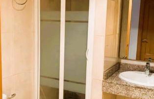 Onze - primera línea de mar con piscina - Foto 19