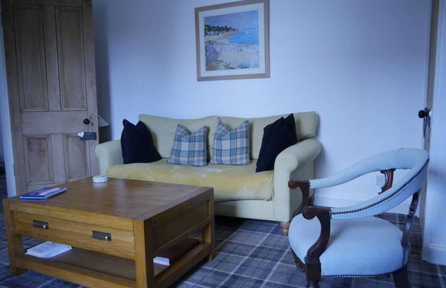 Beautiful 2-bed Apartment in Inverkip Great Garden - Foto 8