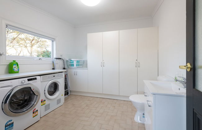 The Other House - Photo 12