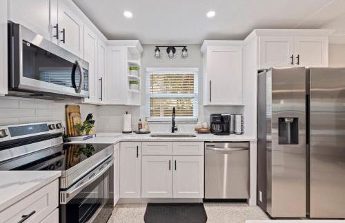 Luxury Rustic Retreat Entire Home in Pinellas Park - Foto 20