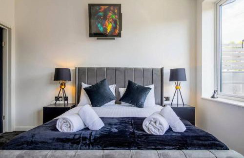 Luxury 4-Bedroom High-End Home, Includes Jacuzzi and Pool Table - Foto 51