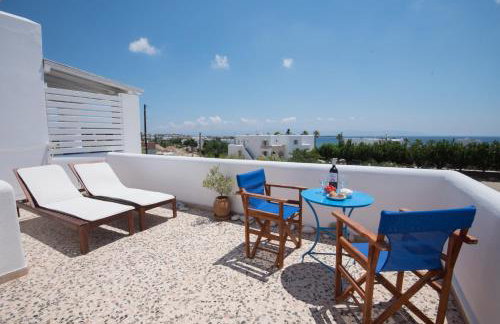 Flora & Agelos Studios - Paros - Photo 4