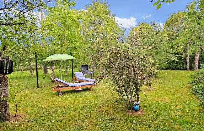 Charming Stay Near Forests - Photo 25