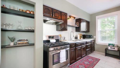 Historic Home in Ohio City Near W25! - Foto 3