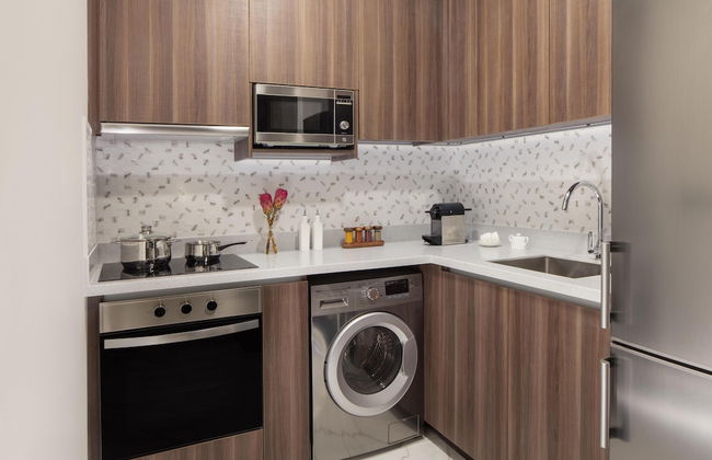 Avani+ Palm View Dubai Hotel & Suites - Photo 33