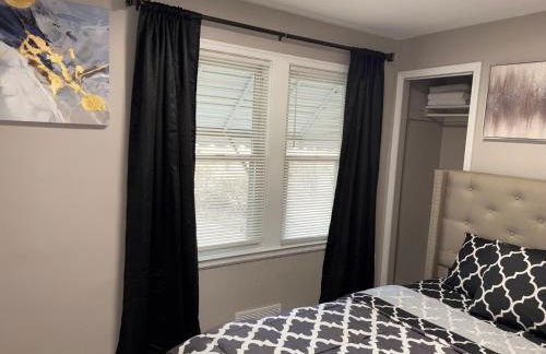 Your Cozy Home Away From Home king bed, parking - Foto 18