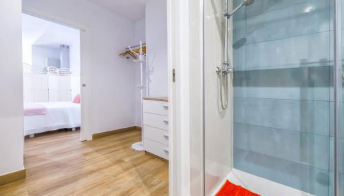 Loft con Encanto en Plaza Gonzalo de Ayora & Centro de Córdoba - Foto 5, Shower, wardrobe