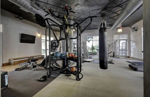 Experience Downtown Studio Near River Walk - Foto 30