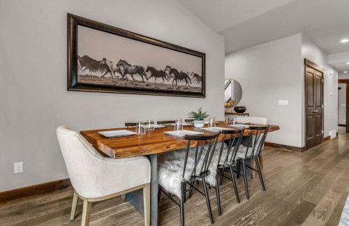 Black Rock Ridge Private Hot Tub & Views - Photo 3