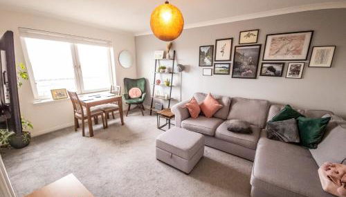 Tranquil 2Bed/2Bath Duplex Falkirk - Foto 1