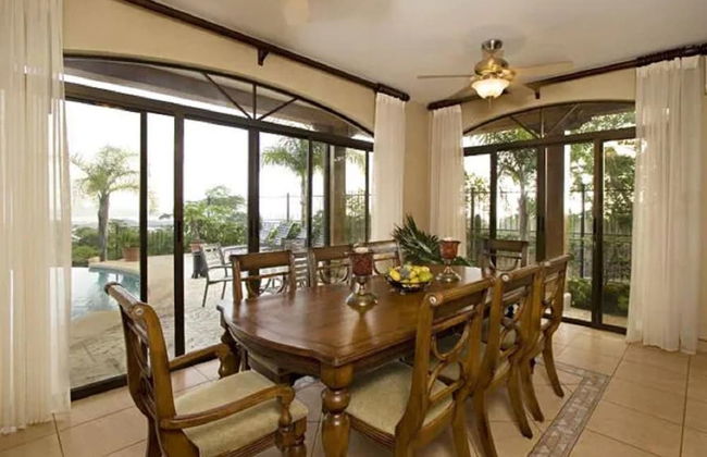 Playa Potrero 4 BR Home Large Saltwater Pool Spectacular Views - Villa Oasis - Foto 8