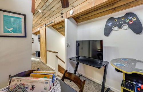 5 Mi to Mountain High Resort Home with Gaming Area - Foto 21