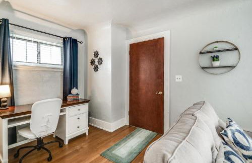 "Elizabeth Lake House" ~Sleeps 7~ Pontiac/GM Exec - Foto 17