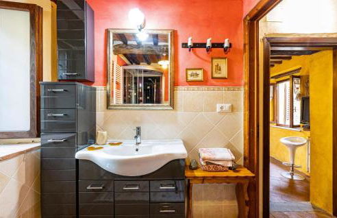 3 Bedroom Cozy Home In Sorana - Foto 24