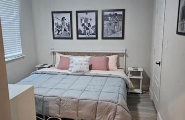 Sporty Spot - Hot Tub - Walk to AT&T Stadium - Foto 11