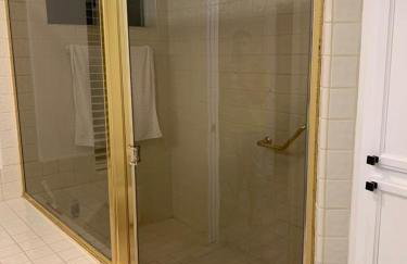 Executive home in a serene park like setting - Foto 14