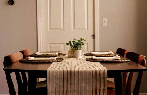 McKinley House Prime - Pool, Patio and Garage - Photo 7