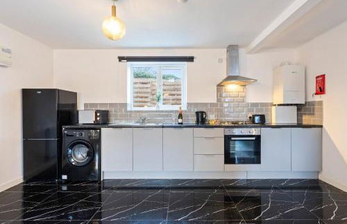 Stylish Apartment - On Street Parking - Smart TV & Netflix 3MH - Foto 6