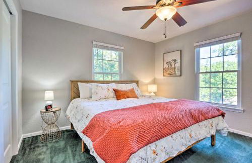 Dock and Jet Ski Slip Lakeside Sunrise Beach Home! - Foto 21