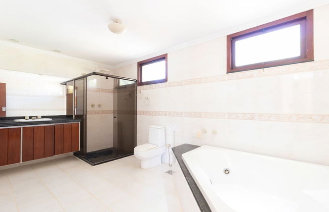 GB51 Excelente Casa 4 Suítes Vista Mar - Foto 29