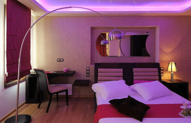 Iakovakis Suites & Spa - Photo 15